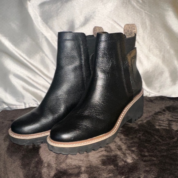 Dolce Vita Black Leather Ankle Booties - Picture 4 of 4